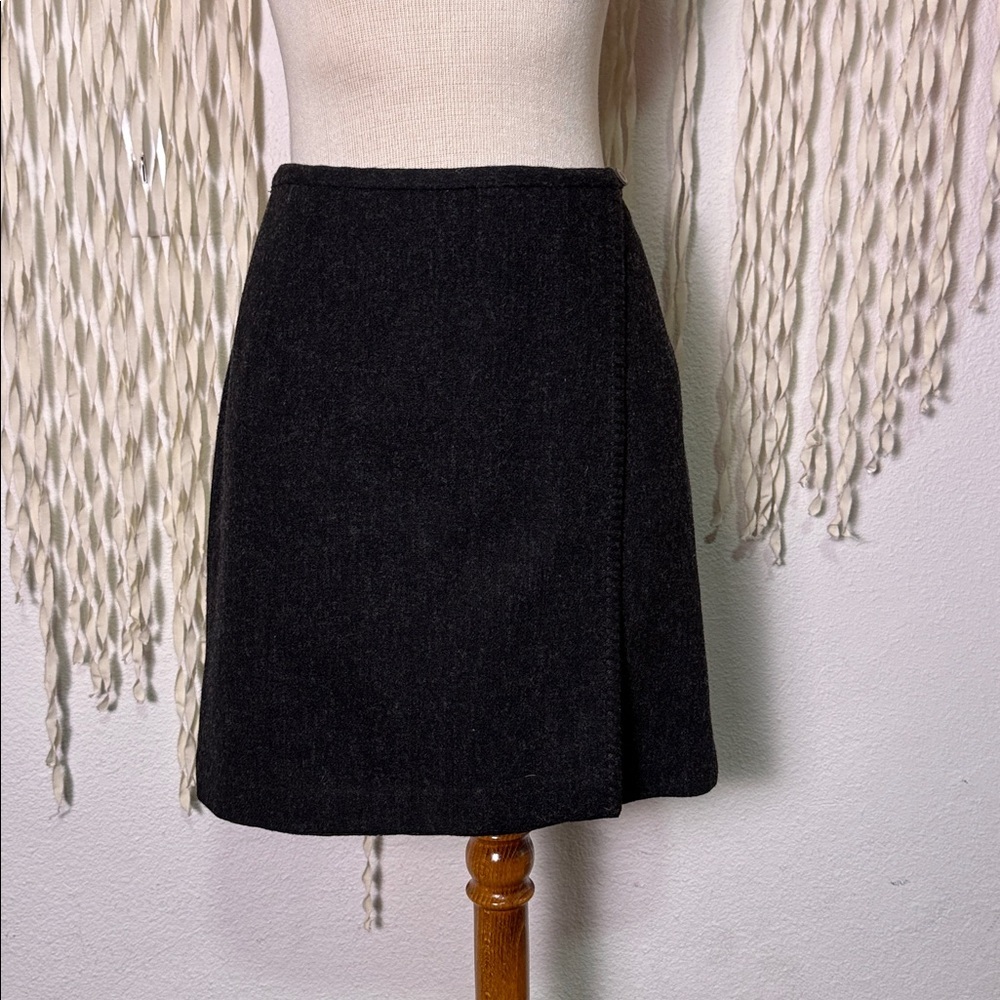 Eddie Bauer Charcoal Gray Wool Mini Wrap Skirt Size 8